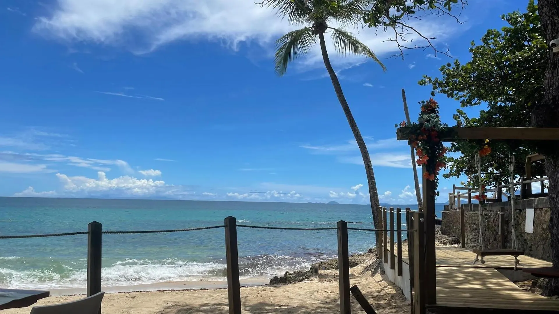 Studio Le Frangipanier Au Gosier Avec Plage - Location Prestige Caraibes 르 고지에 아파트