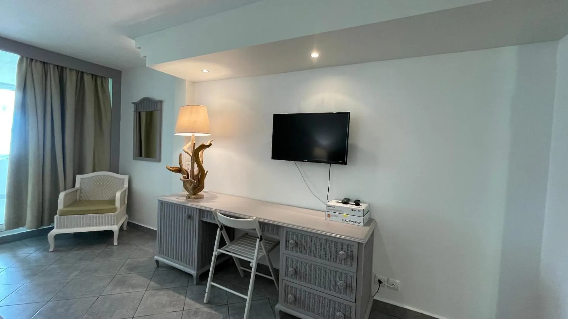아파트 Studio Le Frangipanier Au Gosier Avec Plage - Location Prestige Caraibes 르 고지에